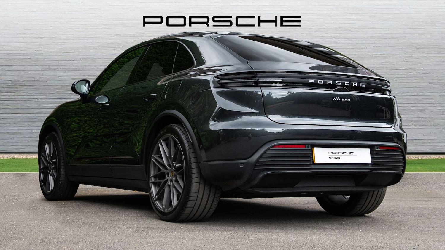 Used Porsche Macan 2025 for sale - 76242612: Photo 3