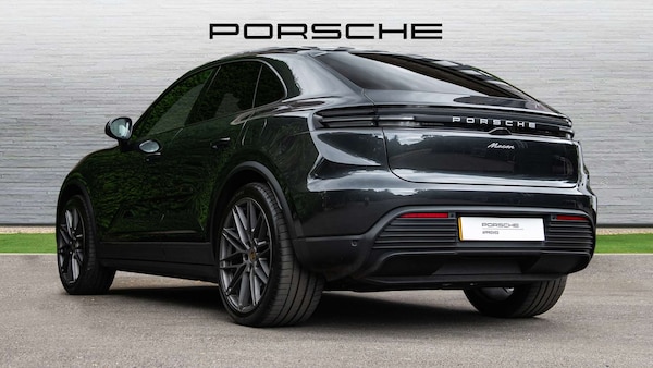Used Porsche Macan 2025 for sale - 76242612: Photo 3