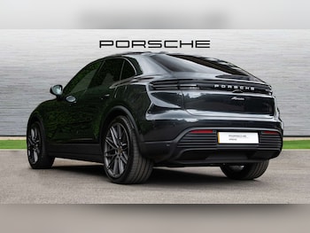 Used Porsche Macan 2025 for sale - 76242612: Photo 3