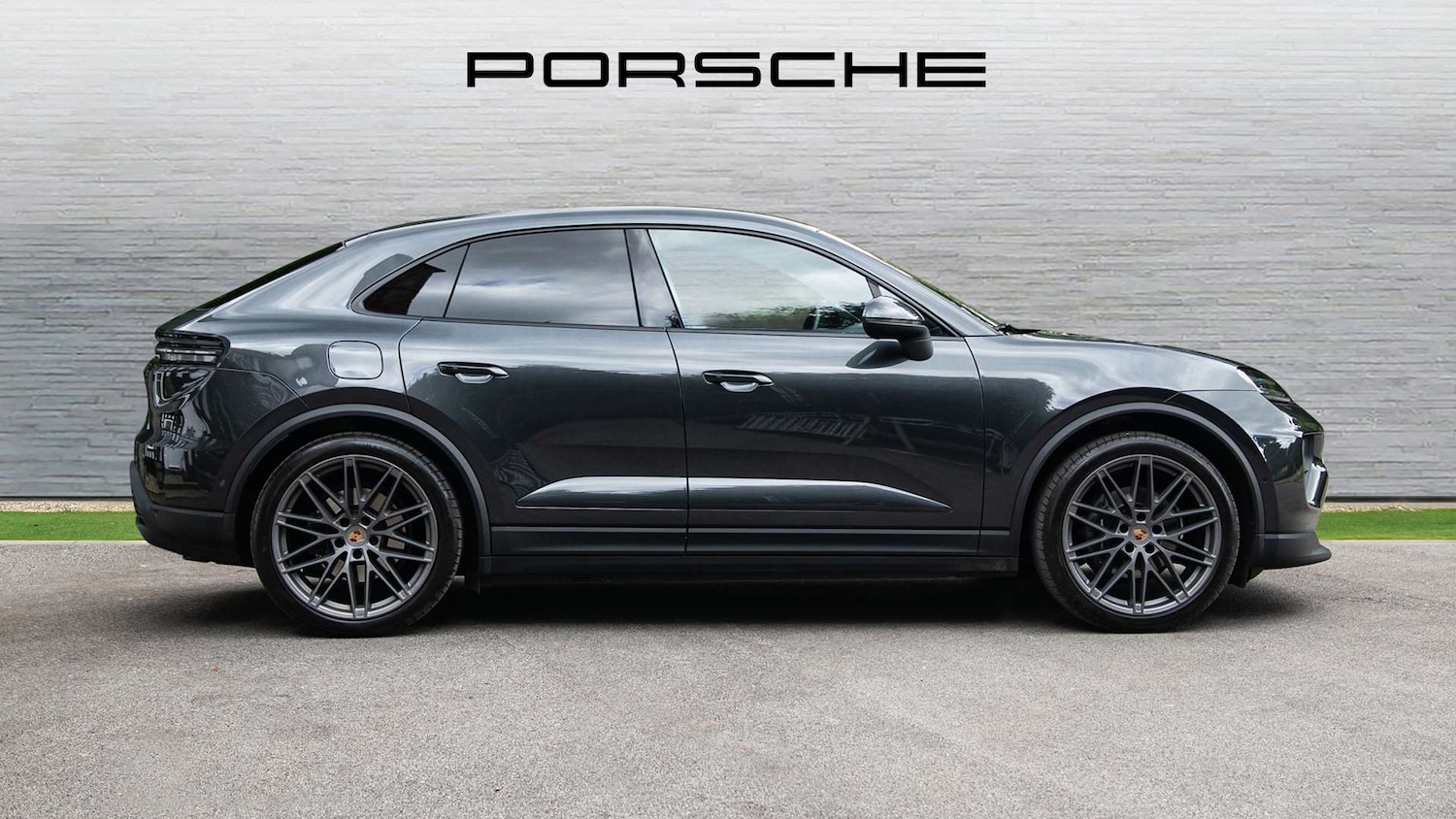 Used Porsche Macan 2025 for sale - 76242612: Photo 6
