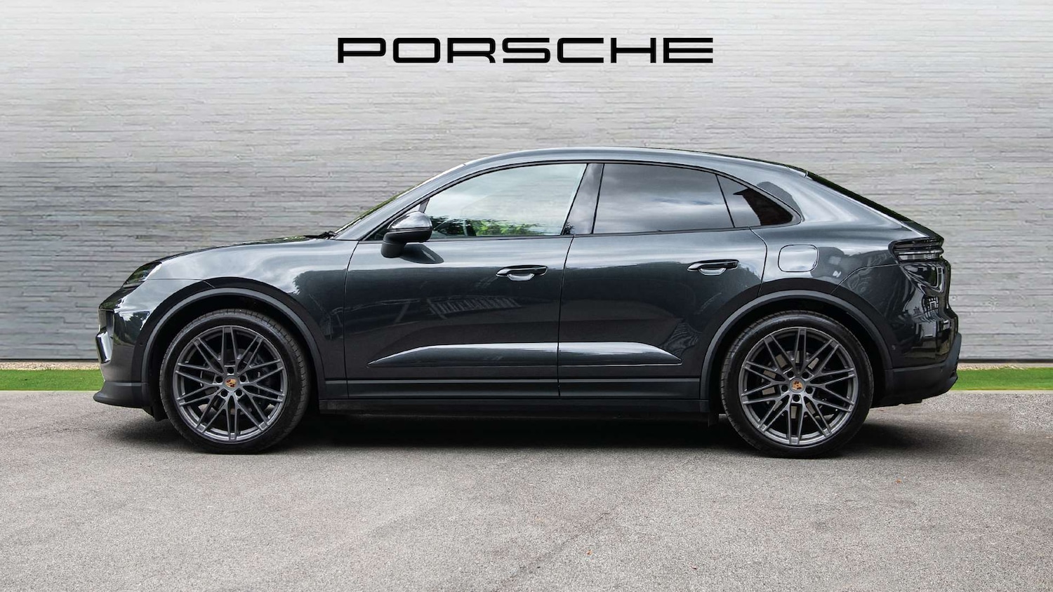 Used Porsche Macan 2025 for sale - 76242612: Photo 7