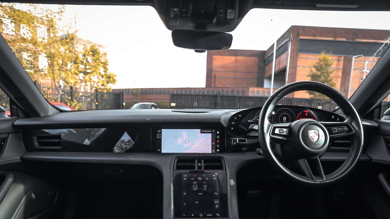 Used Porsche Taycan 2021 for sale - 76501846: Photo 11