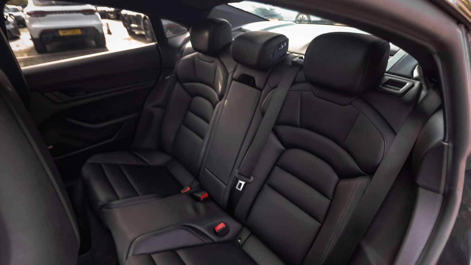 Used Porsche Taycan 2021 for sale - 76501846: Photo 15