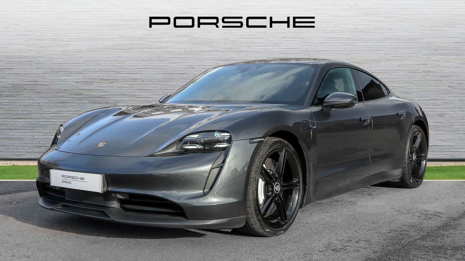 Used Porsche Taycan 2021 for sale - 76501846: Photo 2