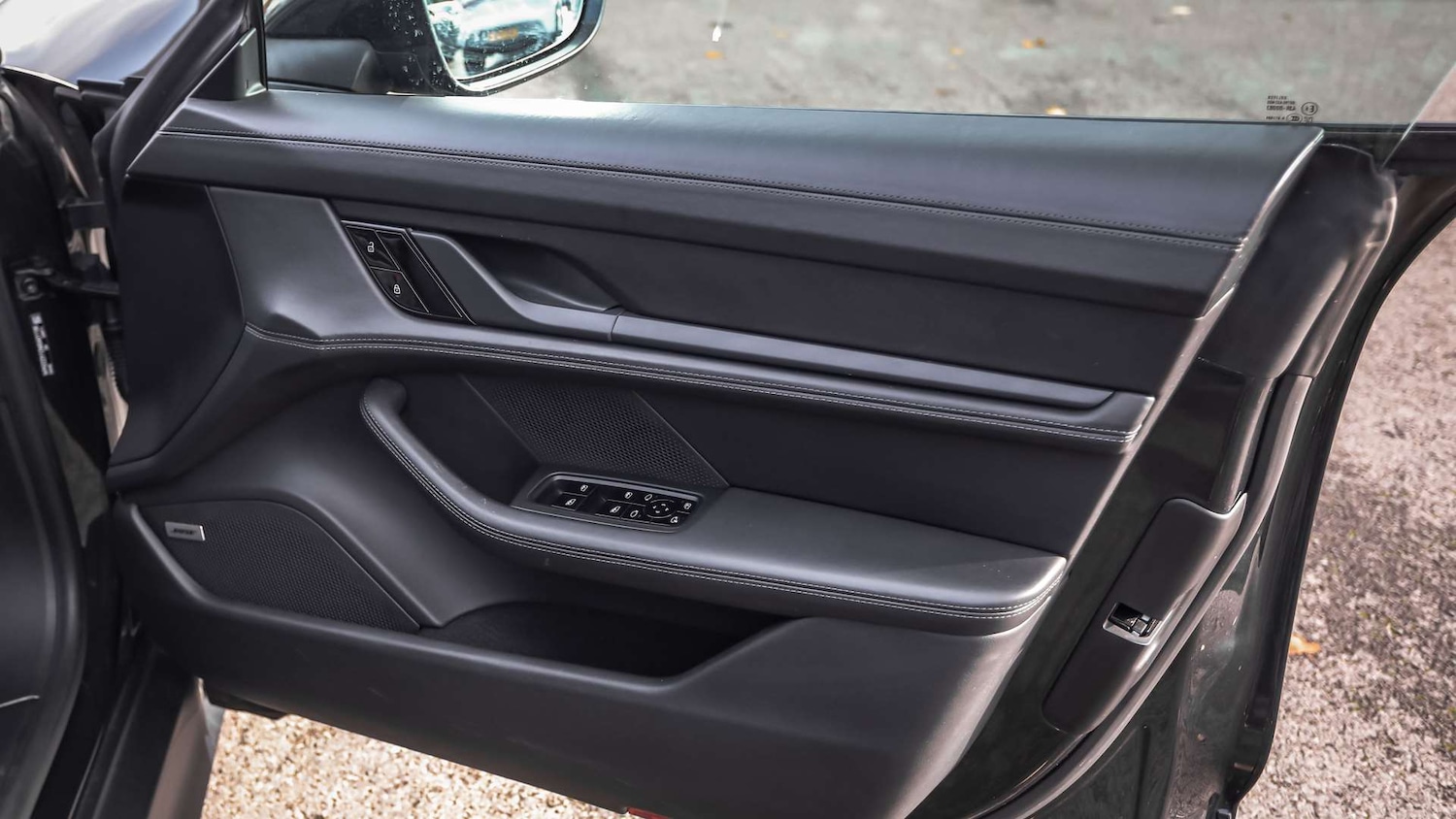 Used Porsche Taycan 2021 for sale - 76501846: Photo 31