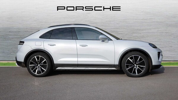 Used Porsche Macan 2025 for sale - 75217774: Photo 7
