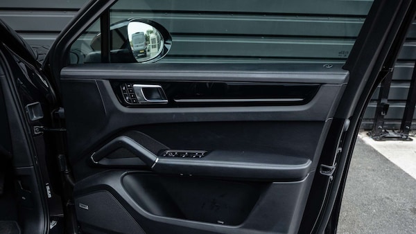 Used Porsche Cayenne 2022 for sale - 76329240: Photo 33