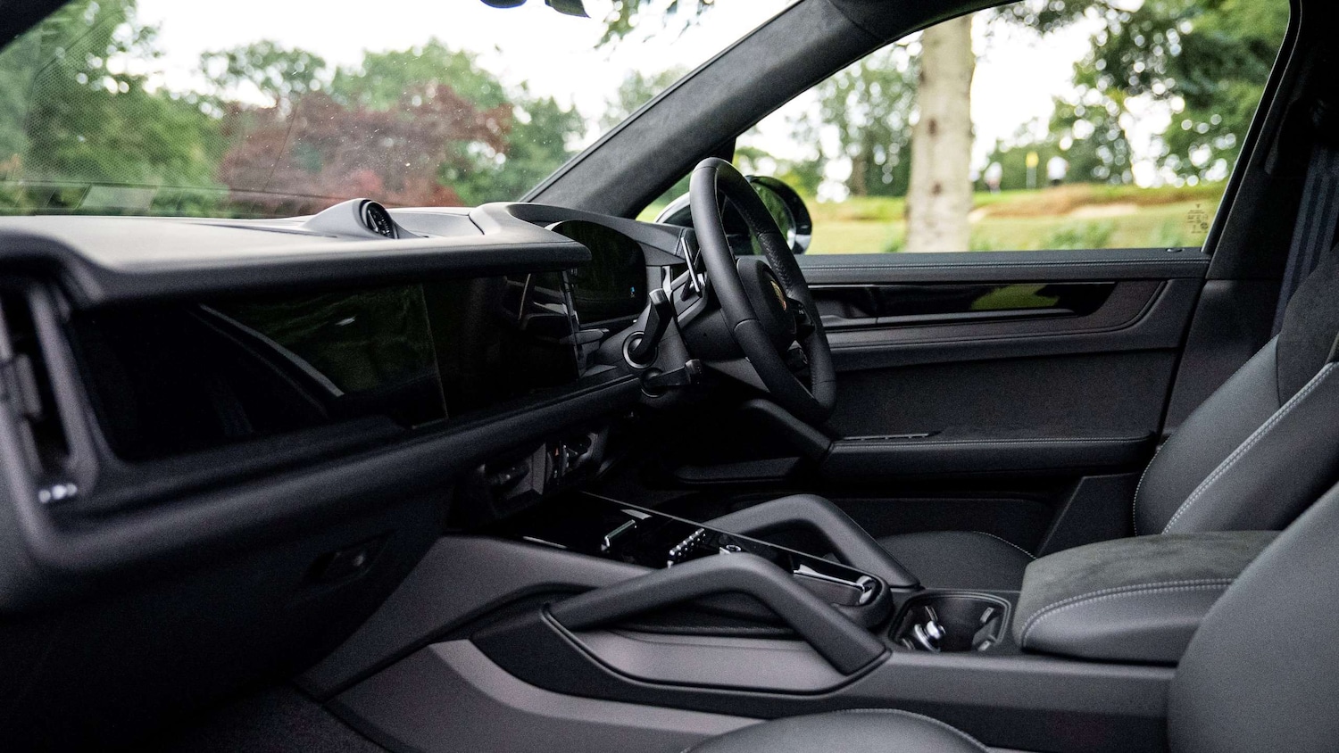 Used Porsche Cayenne 2025 for sale - 76126017: Photo 16