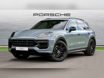 Used Porsche Cayenne 2025 for sale - 76126017: Photo 2
