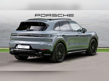 Used Porsche Cayenne 2025 for sale - 76126017: Photo 3