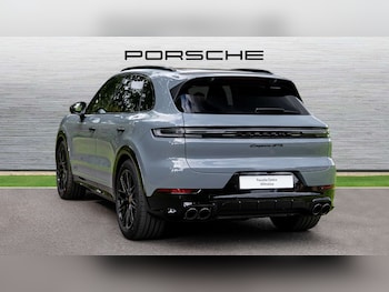 Used Porsche Cayenne 2025 for sale - 76126017: Photo 4