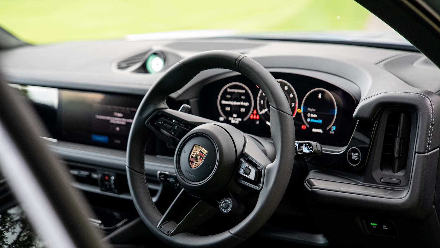 Used Porsche Cayenne 2025 for sale - 76126017: Photo 5