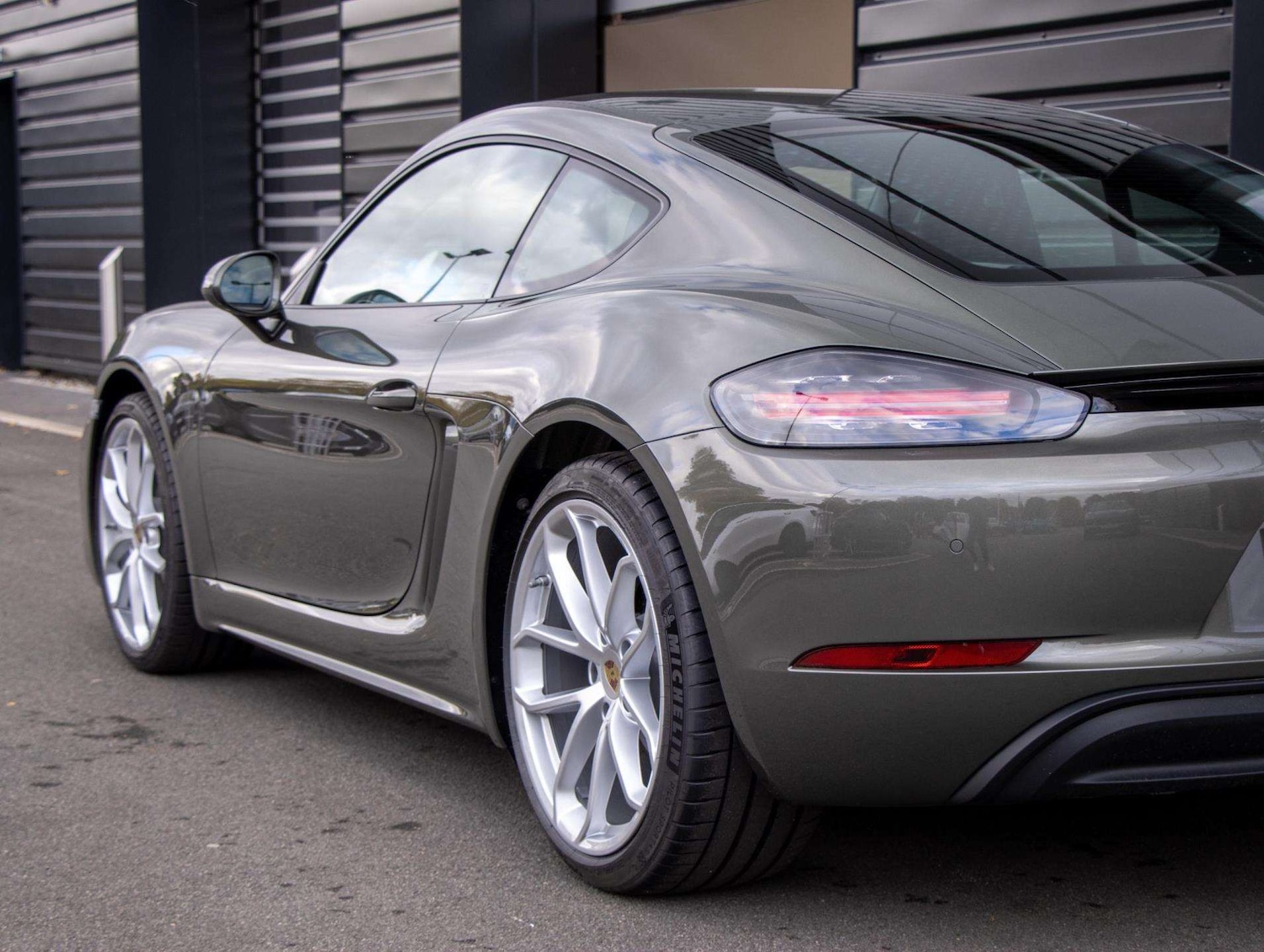 Used Porsche Cayman 2025 for sale - 76648936: Photo 21