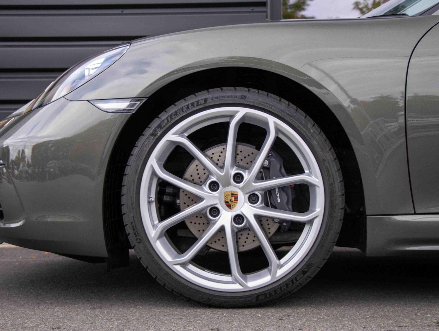 Used Porsche Cayman 2025 for sale - 76648936: Photo 4