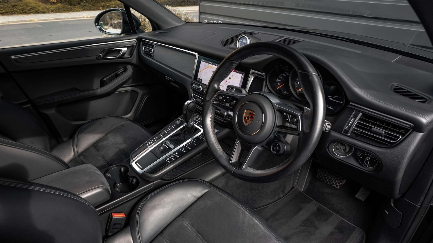 Used Porsche Macan 2021 for sale - 76191881: Photo 12