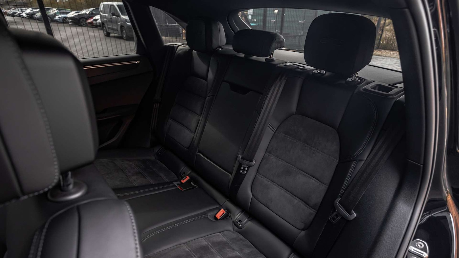 Used Porsche Macan 2021 for sale - 76191881: Photo 14