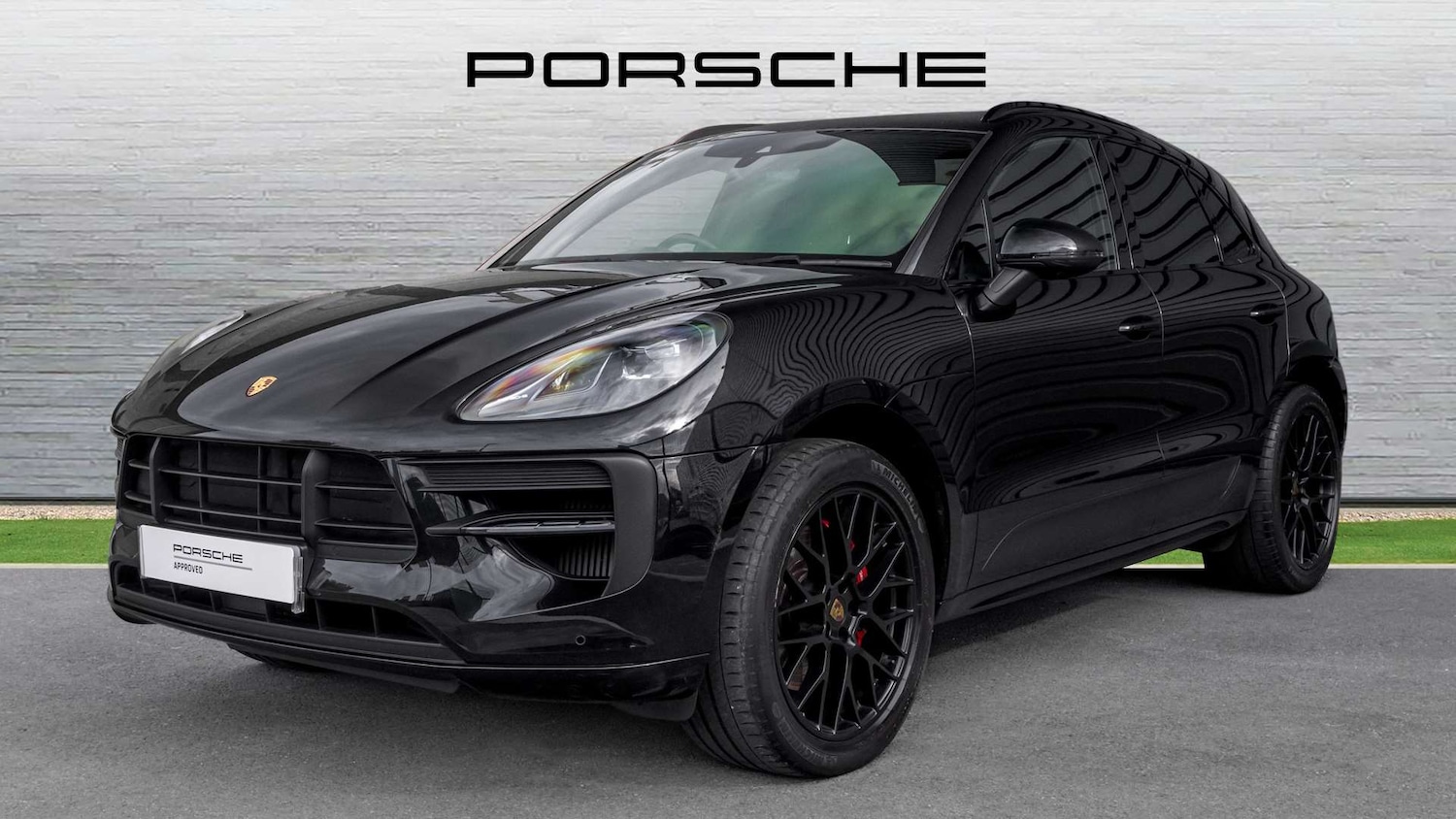 Used Porsche Macan 2021 for sale - 76191881: Photo 2