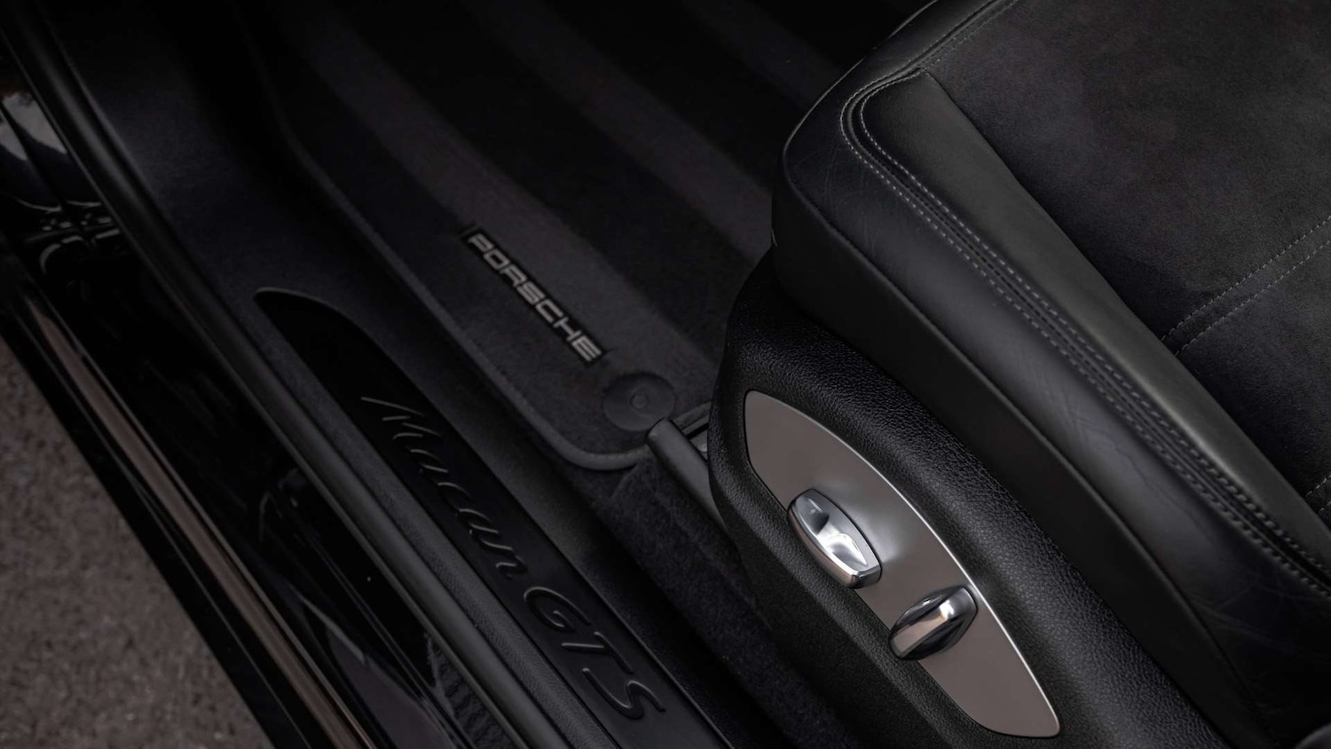 Used Porsche Macan 2021 for sale - 76191881: Photo 31