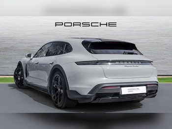 Used Porsche Taycan 2022 for sale - 78161635: Photo