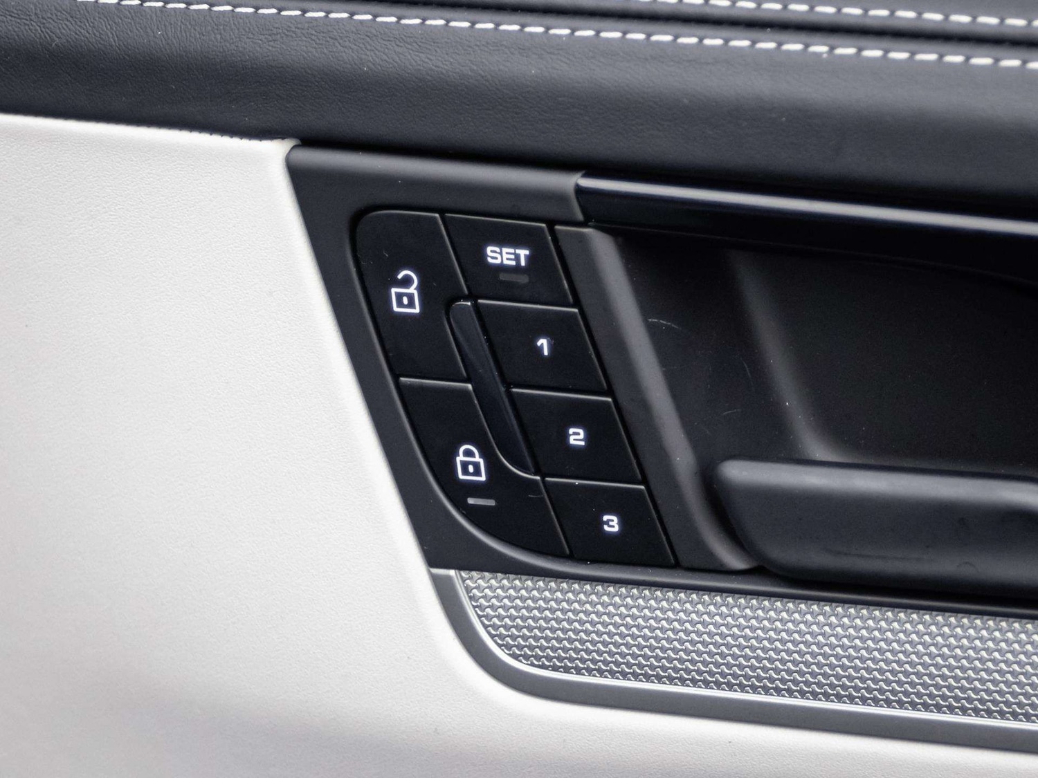 Used Porsche Cayenne 2025 for sale - 77443584: Photo 22