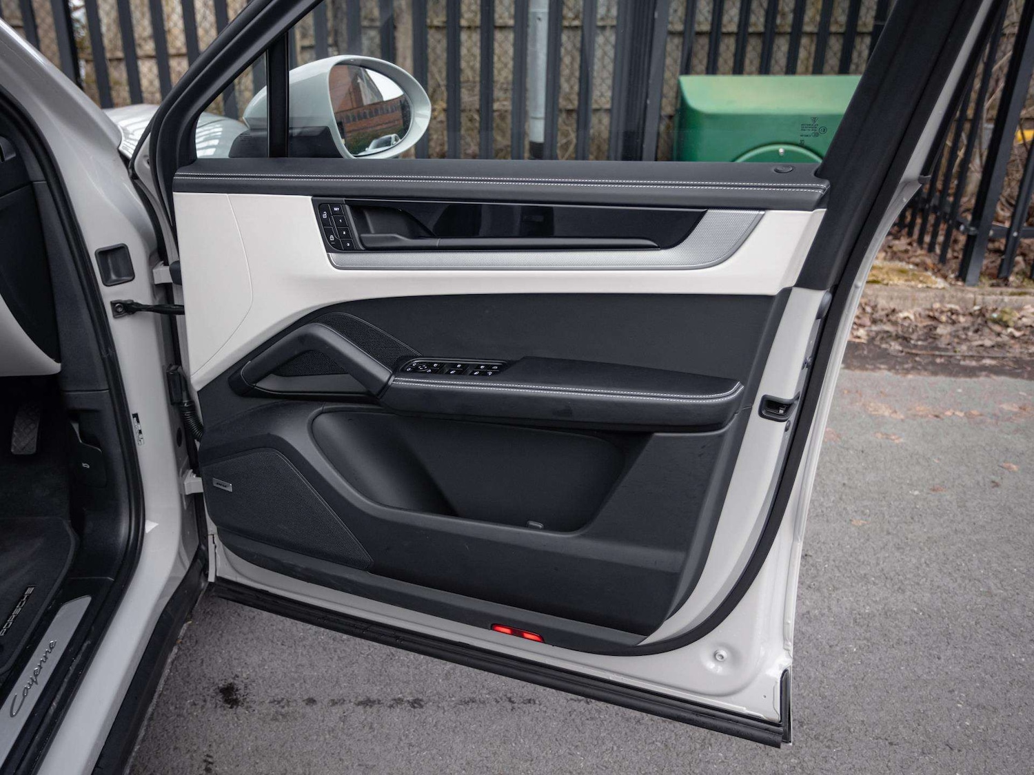 Used Porsche Cayenne 2025 for sale - 77443584: Photo 28