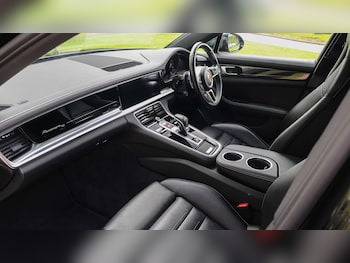 Used Porsche Panamera 2020 for sale - 78743790: Photo