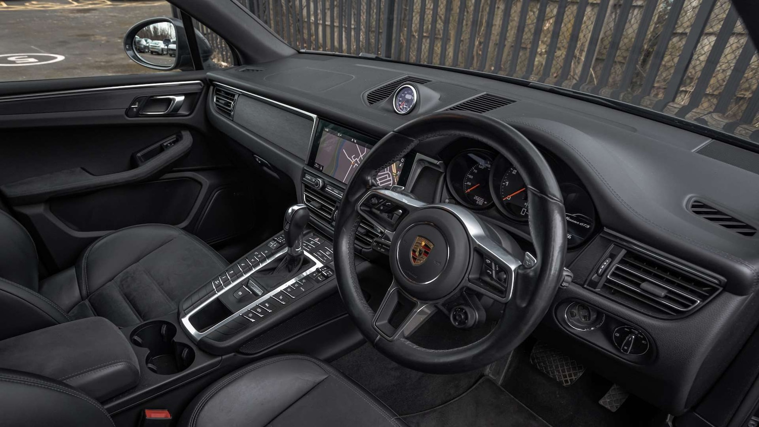 Used Porsche Macan 2021 for sale - 77553142: Photo 12