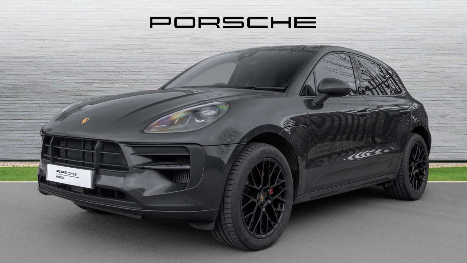 Used Porsche Macan 2021 for sale - 77553142: Photo 2