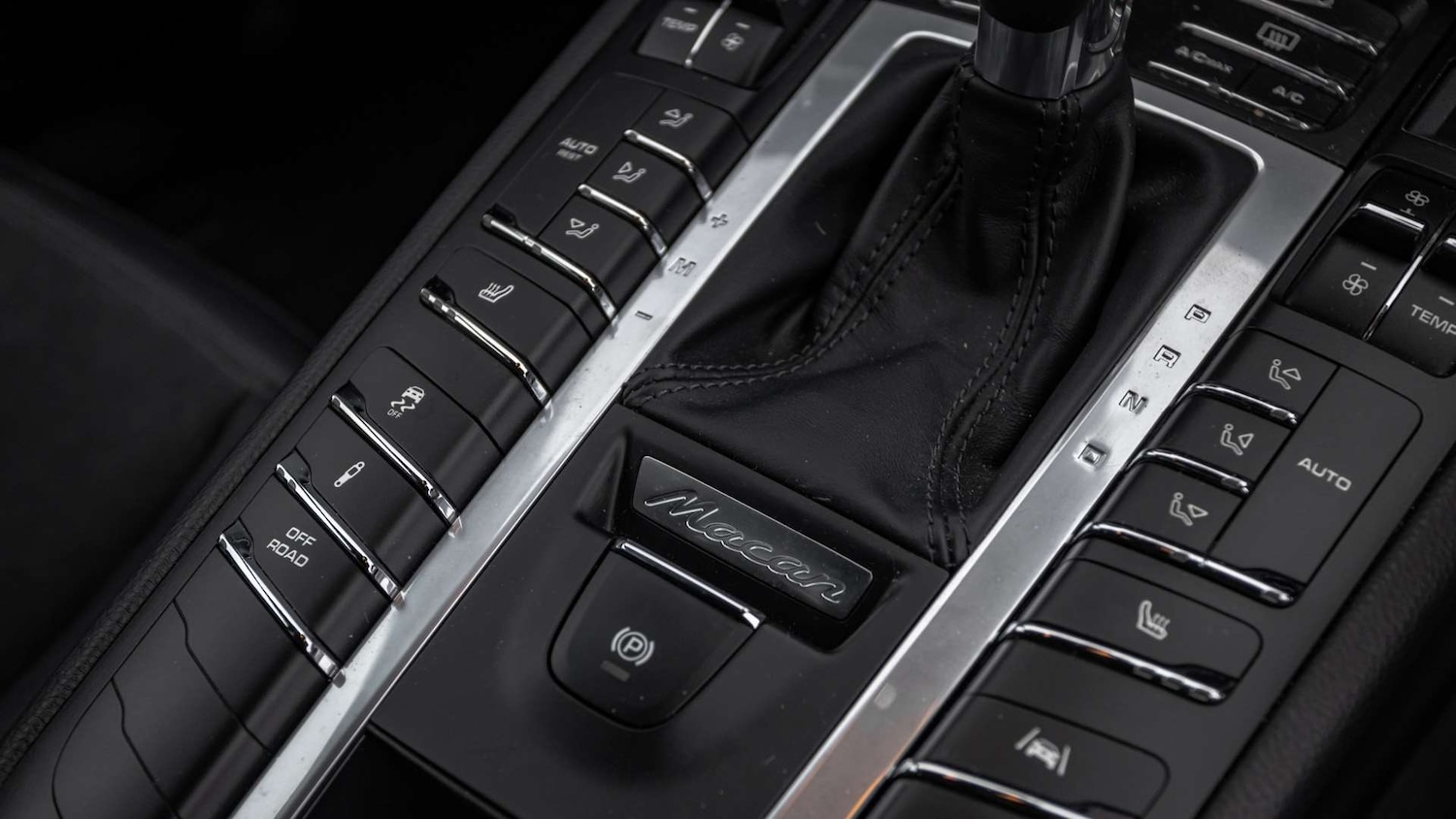 Used Porsche Macan 2021 for sale - 77553142: Photo 20