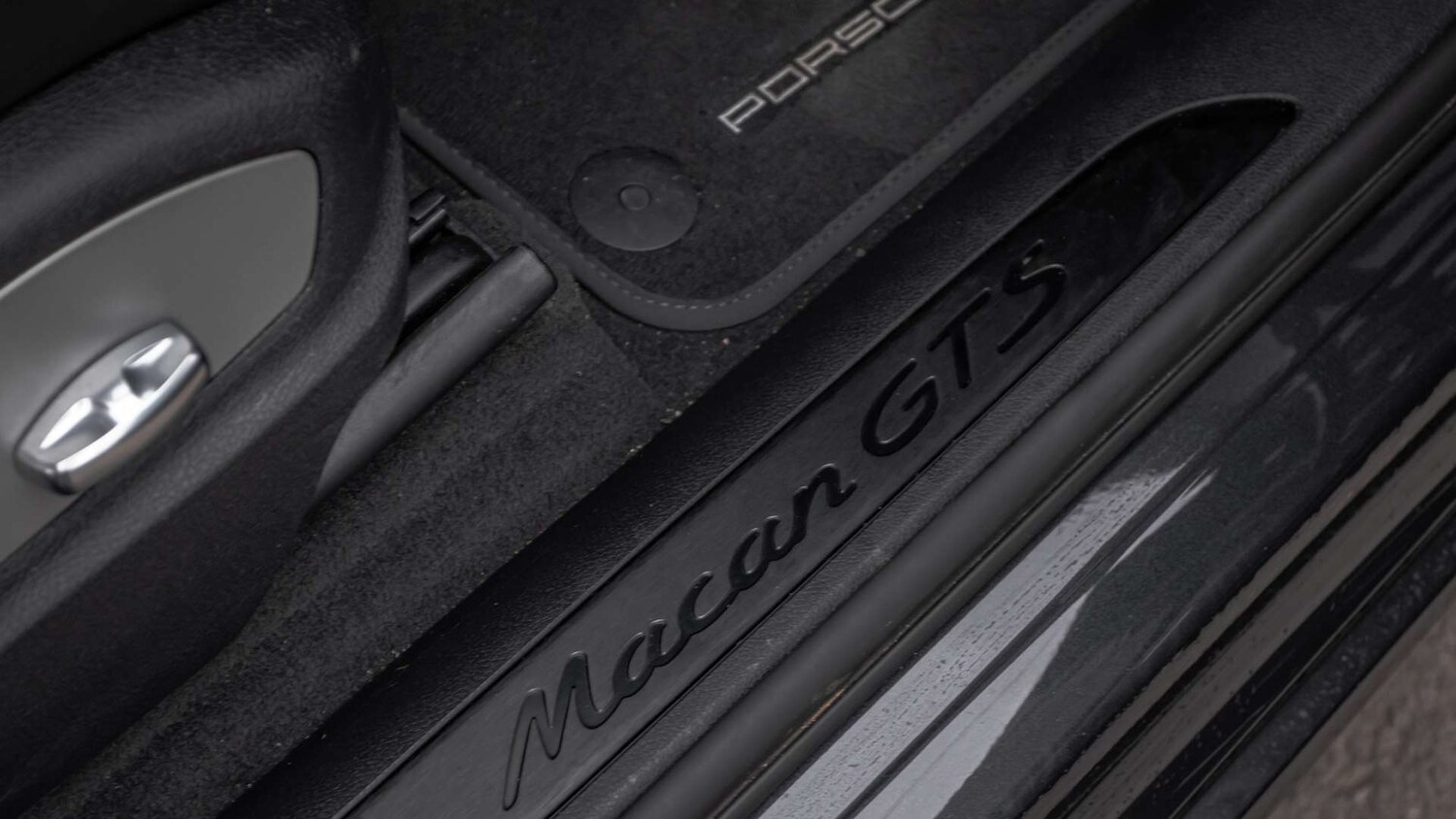 Used Porsche Macan 2021 for sale - 77553142: Photo 22