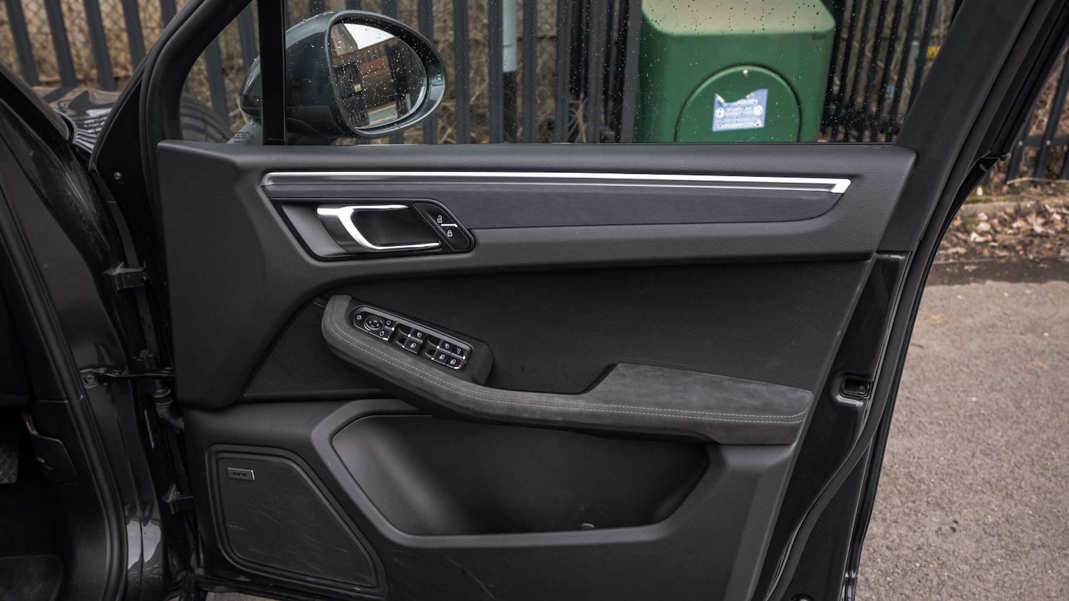 Used Porsche Macan 2021 for sale - 77553142: Photo 24