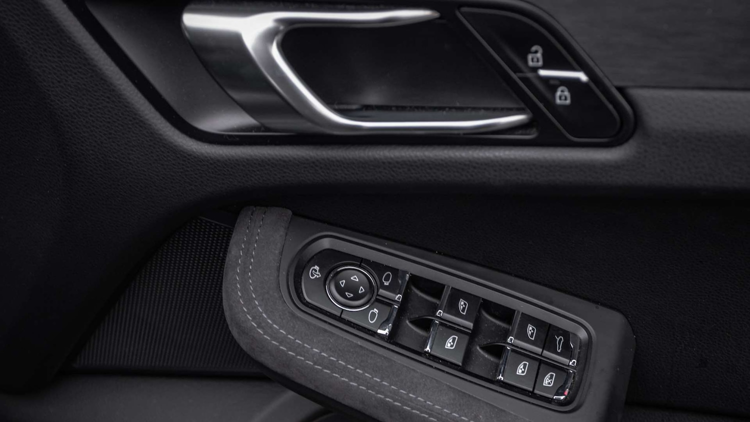 Used Porsche Macan 2021 for sale - 77553142: Photo 25