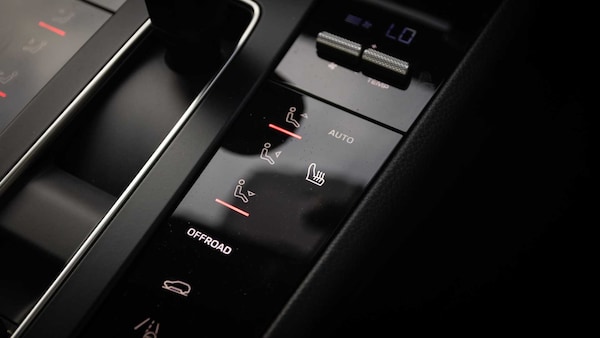 Used Porsche Macan 2024 for sale - 76316120: Photo 25