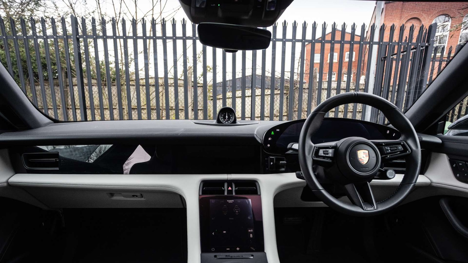 Used Porsche Taycan 2023 for sale - 77373849: Photo 11