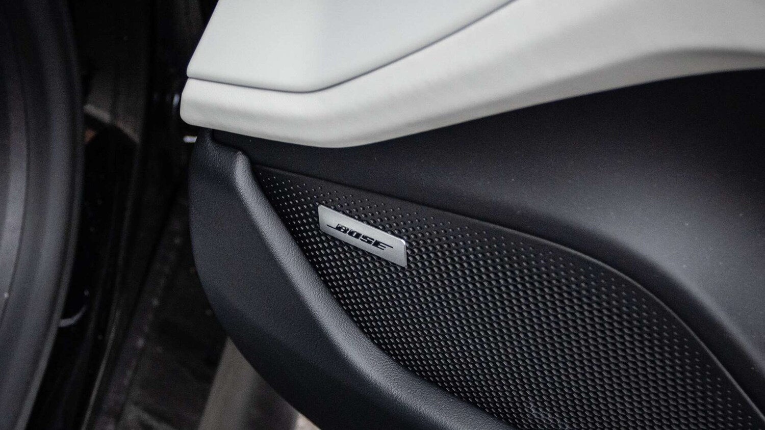 Used Porsche Taycan 2023 for sale - 77373849: Photo 34