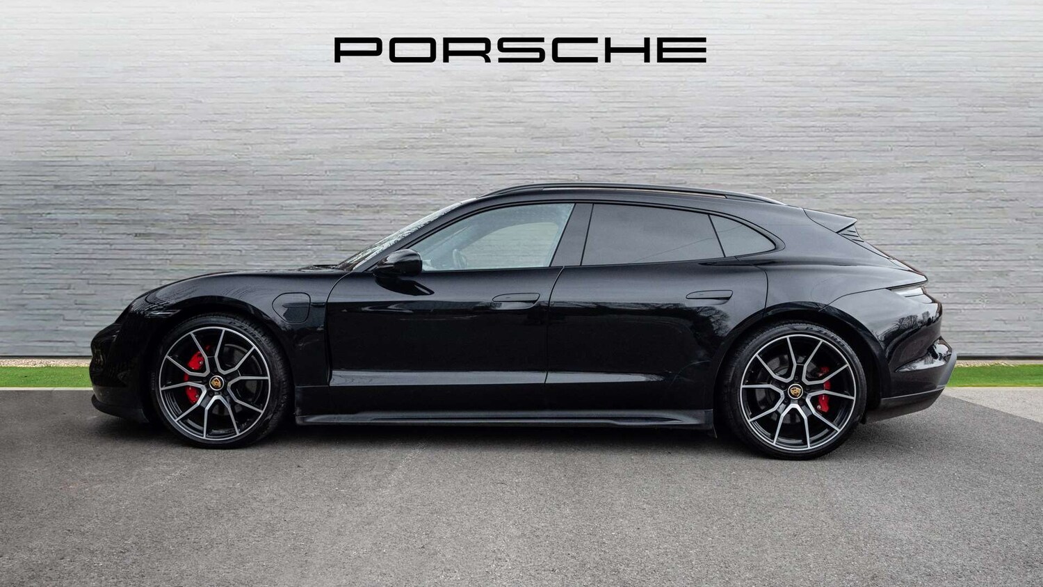Used Porsche Taycan 2023 for sale - 77373849: Photo 8