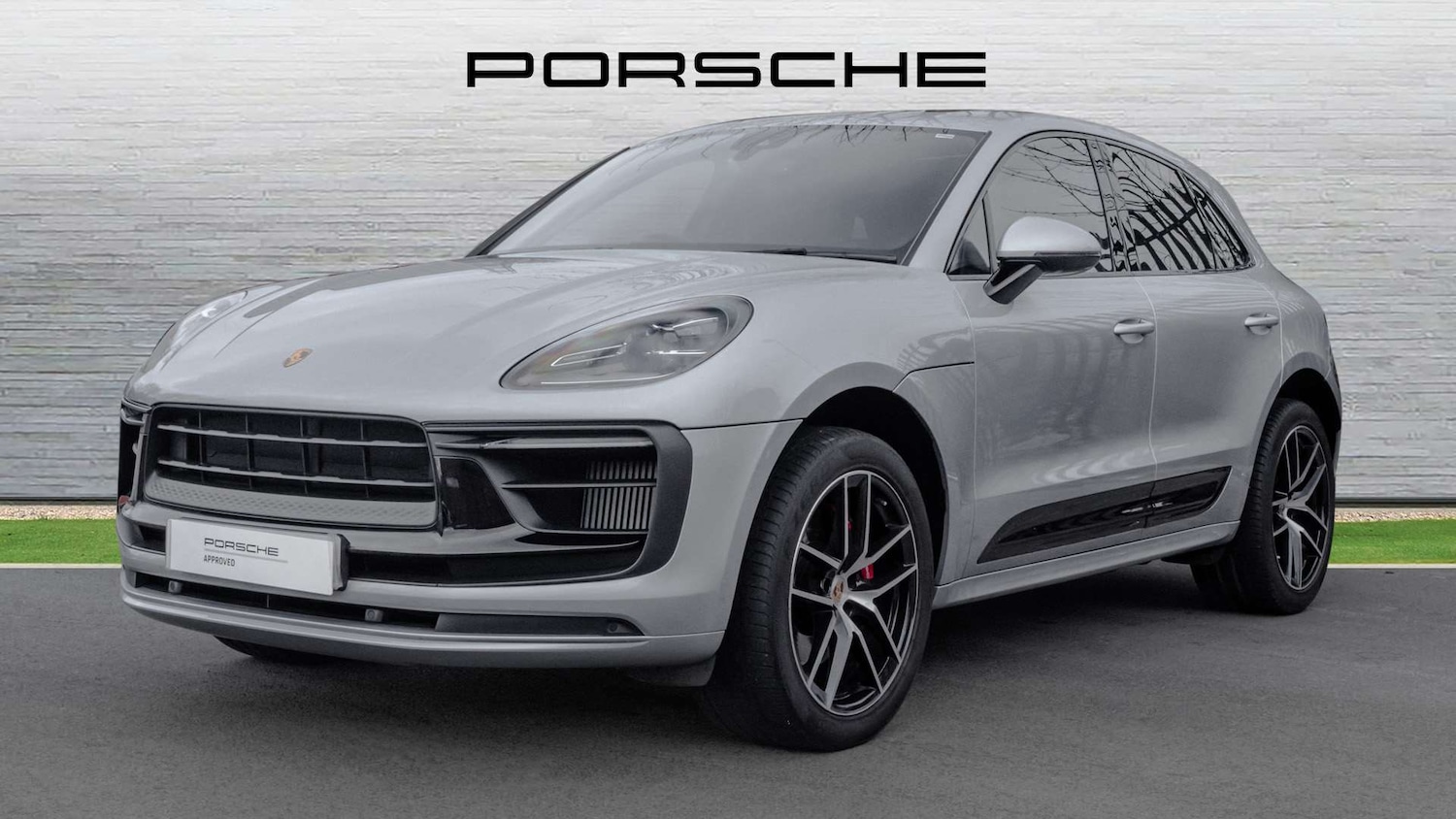 Used Porsche Macan 2023 for sale - 77706805: Photo 2