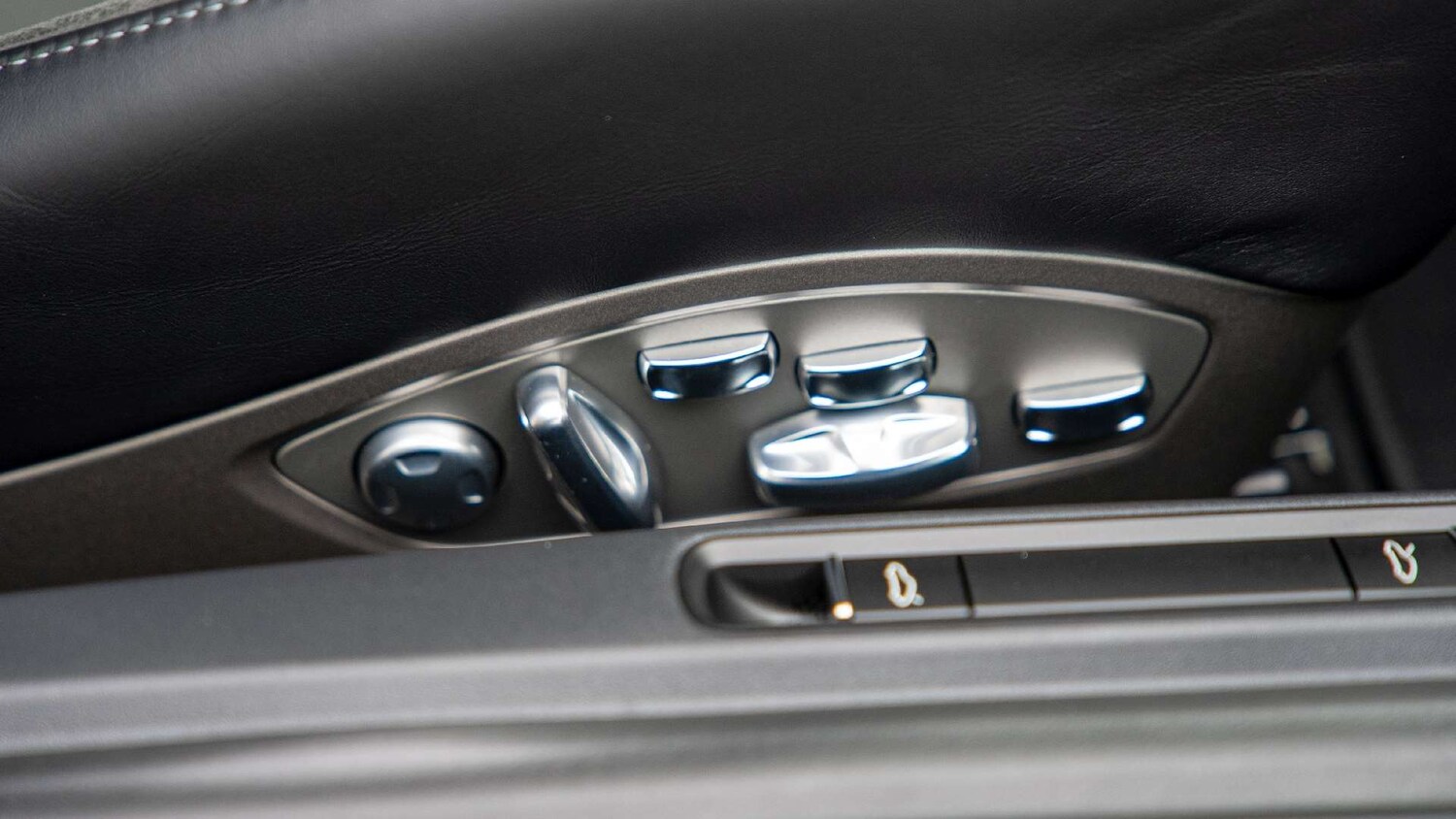 Used Porsche Other 2025 for sale - 76339723: Photo 32