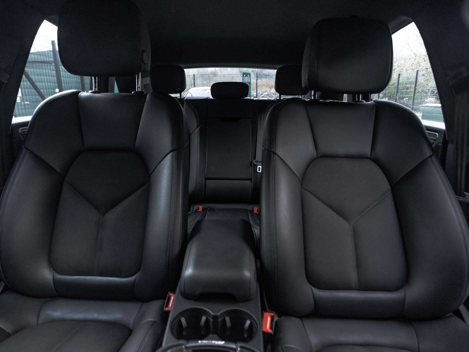 Used Porsche Macan 2022 for sale - 76916232: Photo 16