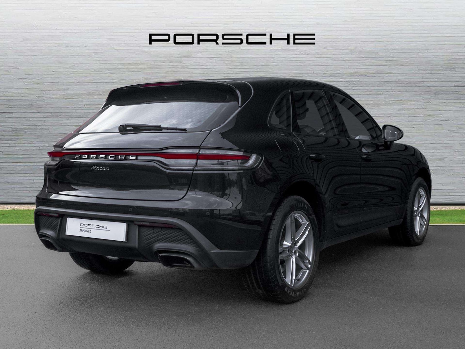 Used Porsche Macan 2022 for sale - 76916232: Photo 3