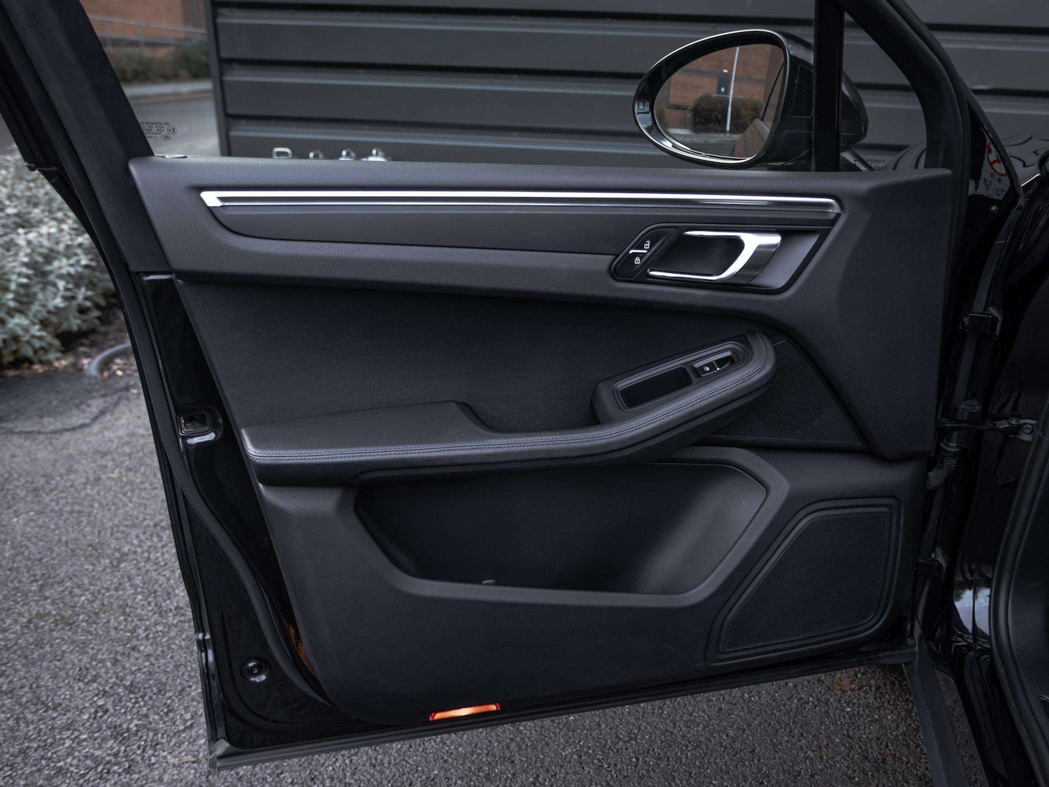 Used Porsche Macan 2022 for sale - 76916232: Photo 30