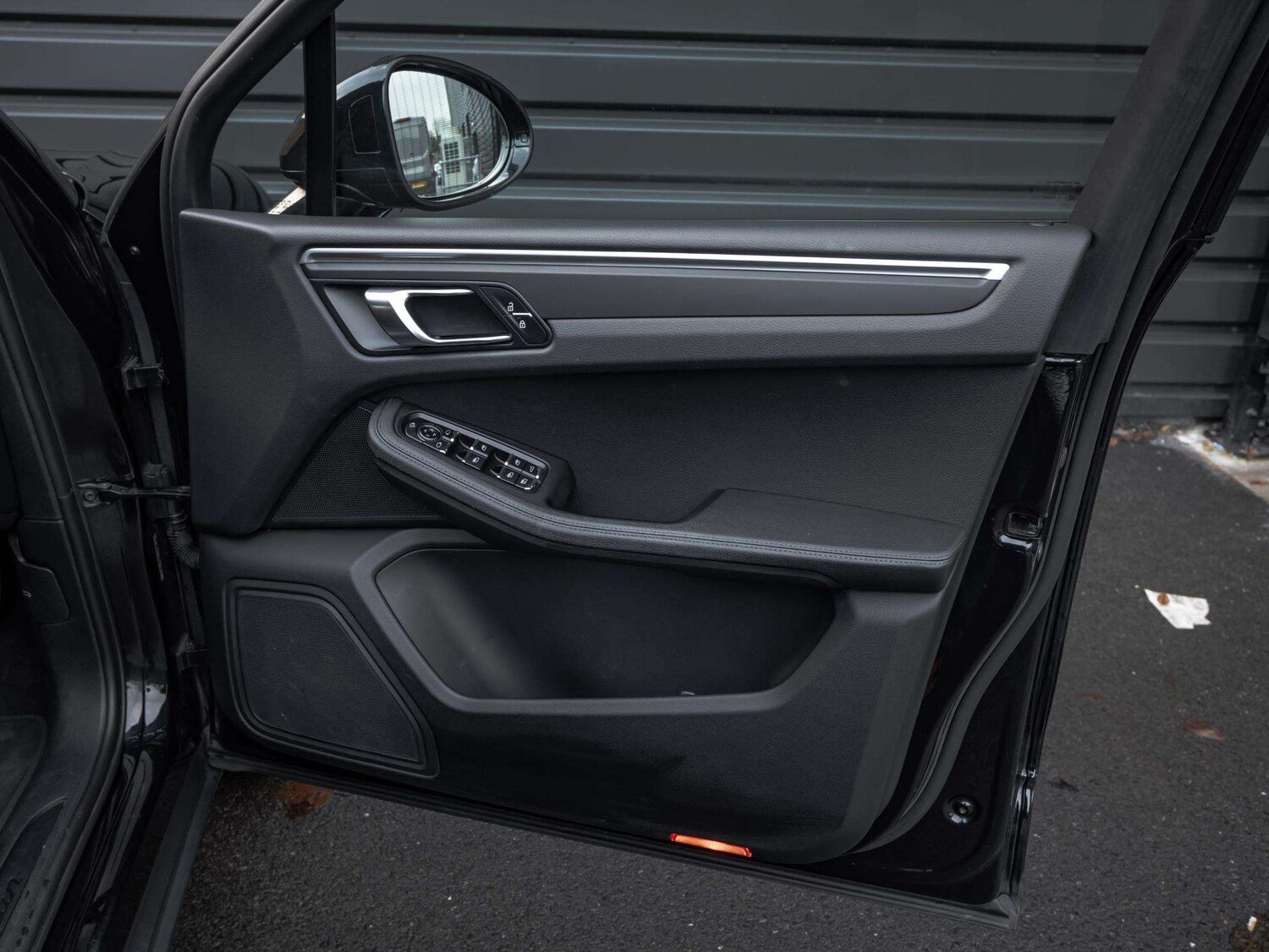 Used Porsche Macan 2022 for sale - 76916232: Photo 31