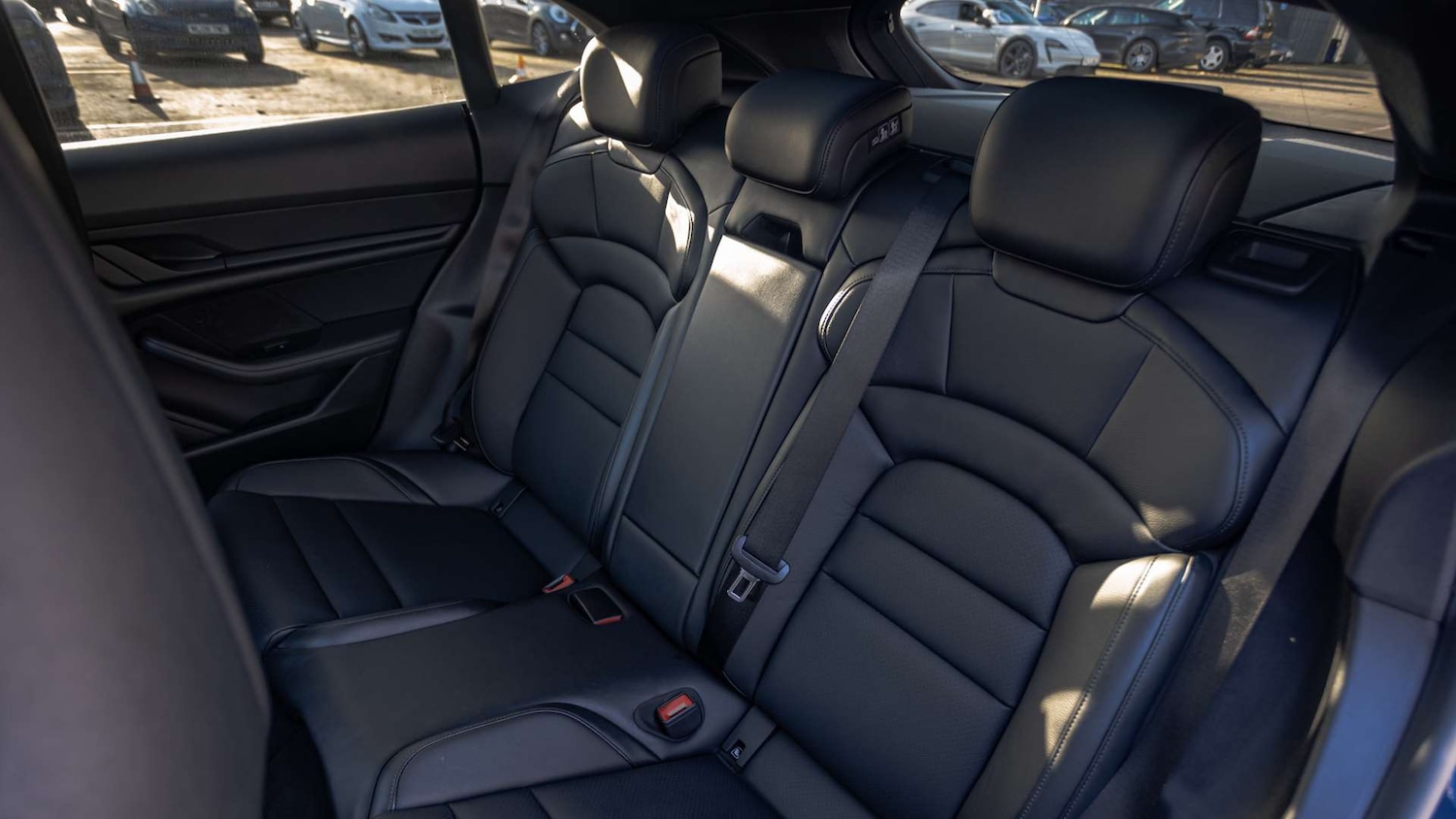 Used Porsche Taycan 2022 for sale - 76610494: Photo 27