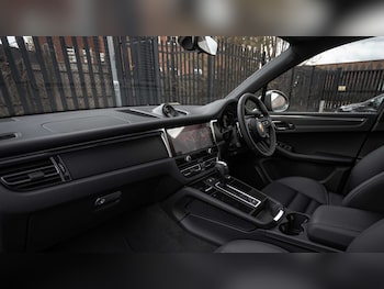 Used Porsche Macan 2026 for sale - 79443790: Photo
