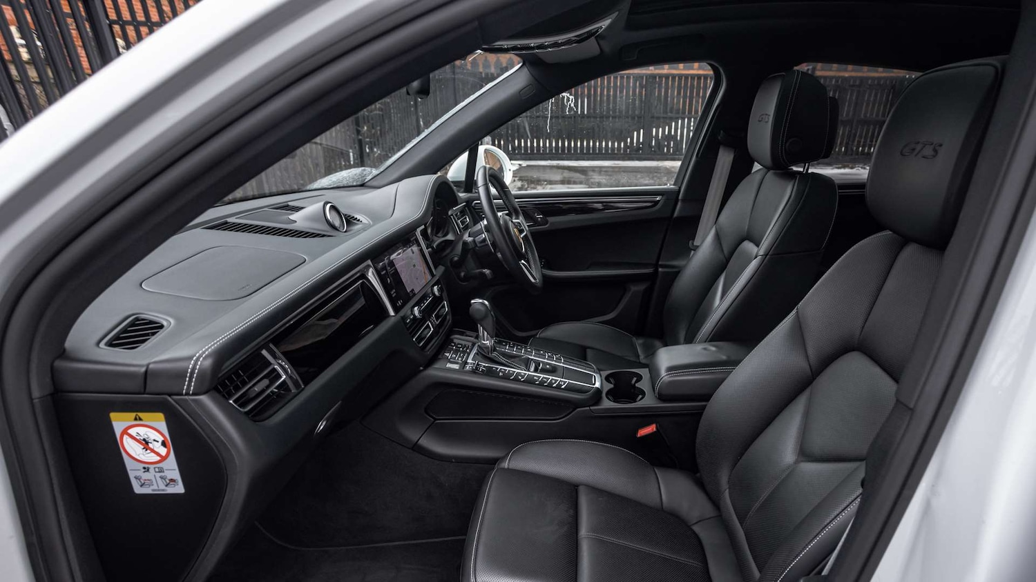 Used Porsche Macan 2021 for sale - 77158556: Photo 13