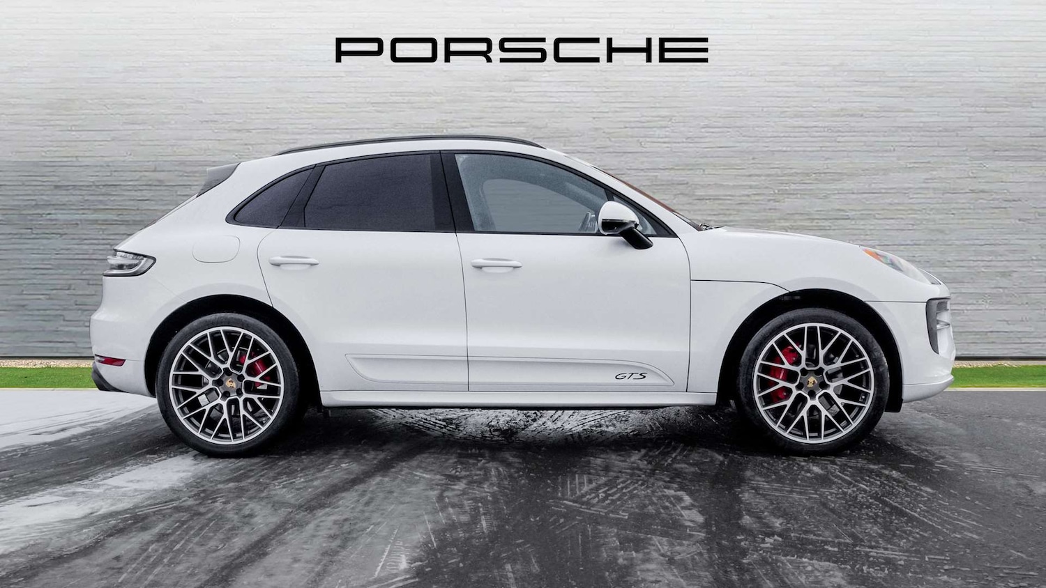 Used Porsche Macan 2021 for sale - 77158556: Photo 7
