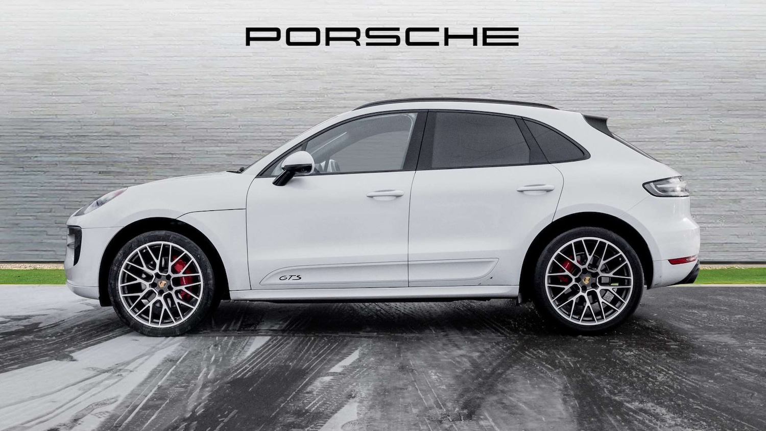 Used Porsche Macan 2021 for sale - 77158556: Photo 8