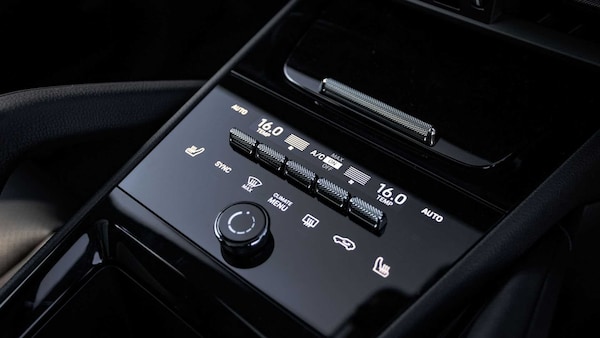 Used Porsche Cayenne 2025 for sale - 75218802: Photo 28