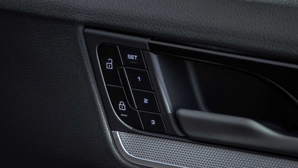Used Porsche Cayenne 2025 for sale - 75218802: Photo 29