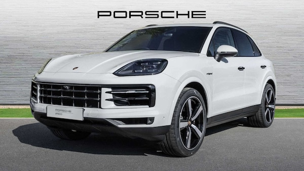 Used Porsche Cayenne 2025 for sale - 75218802: Photo 2
